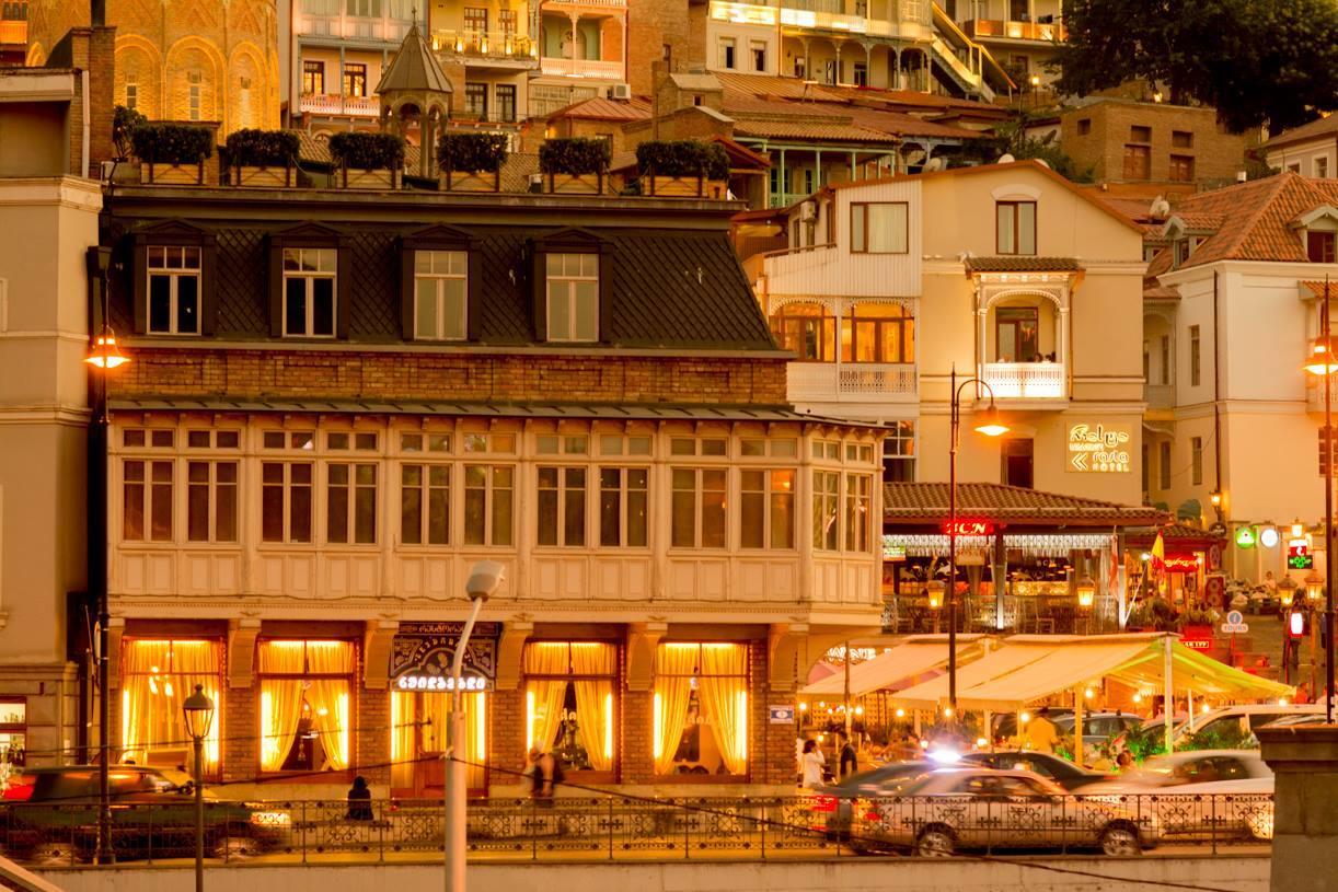 Hotel Elesa Tbilisi Exterior photo