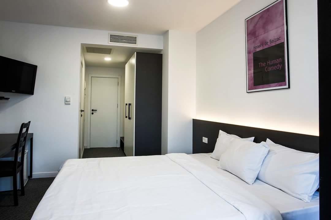 Hotel Elesa Tbilisi Exterior photo