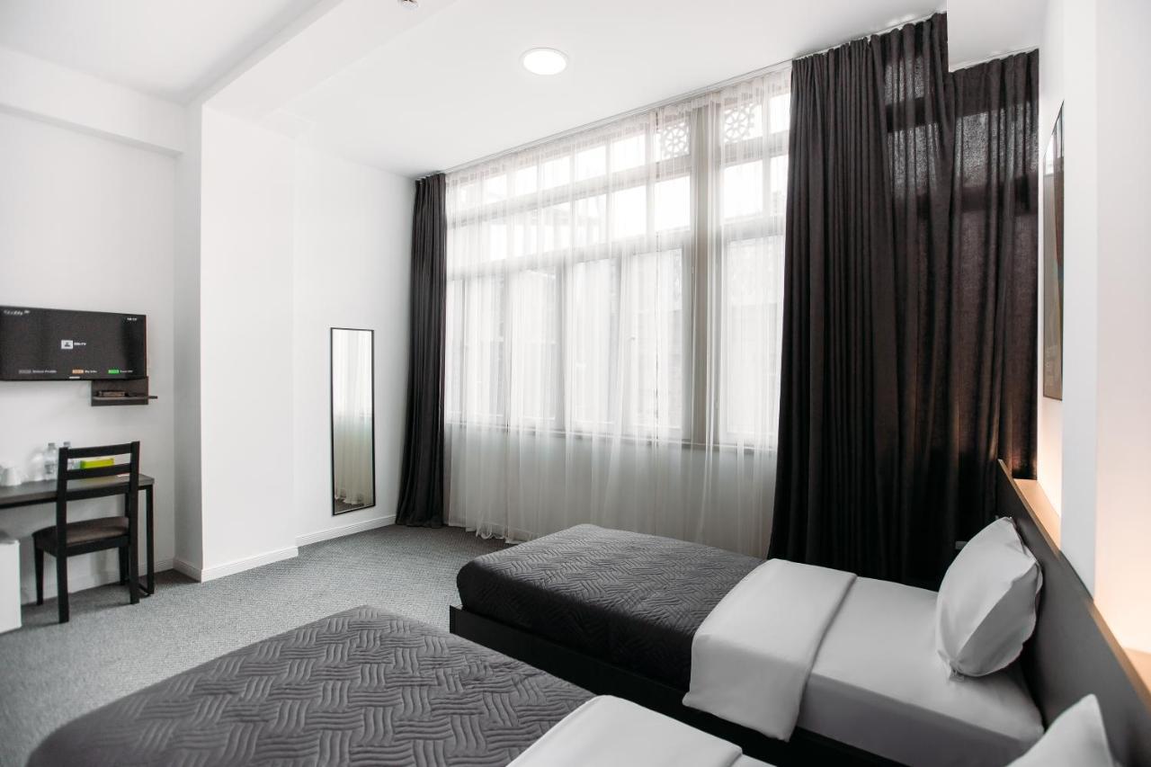 Hotel Elesa Tbilisi Exterior photo